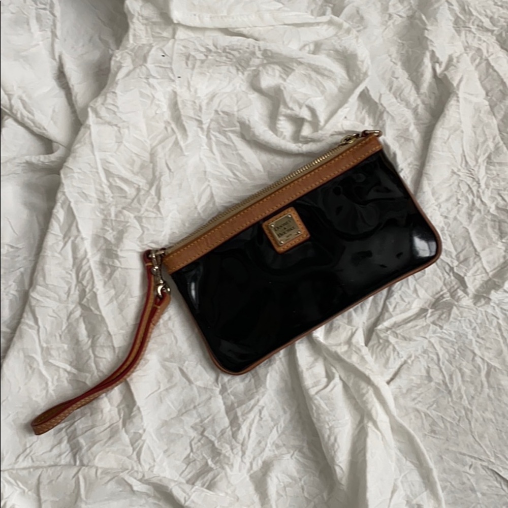 Dooney & Bourke wristlet